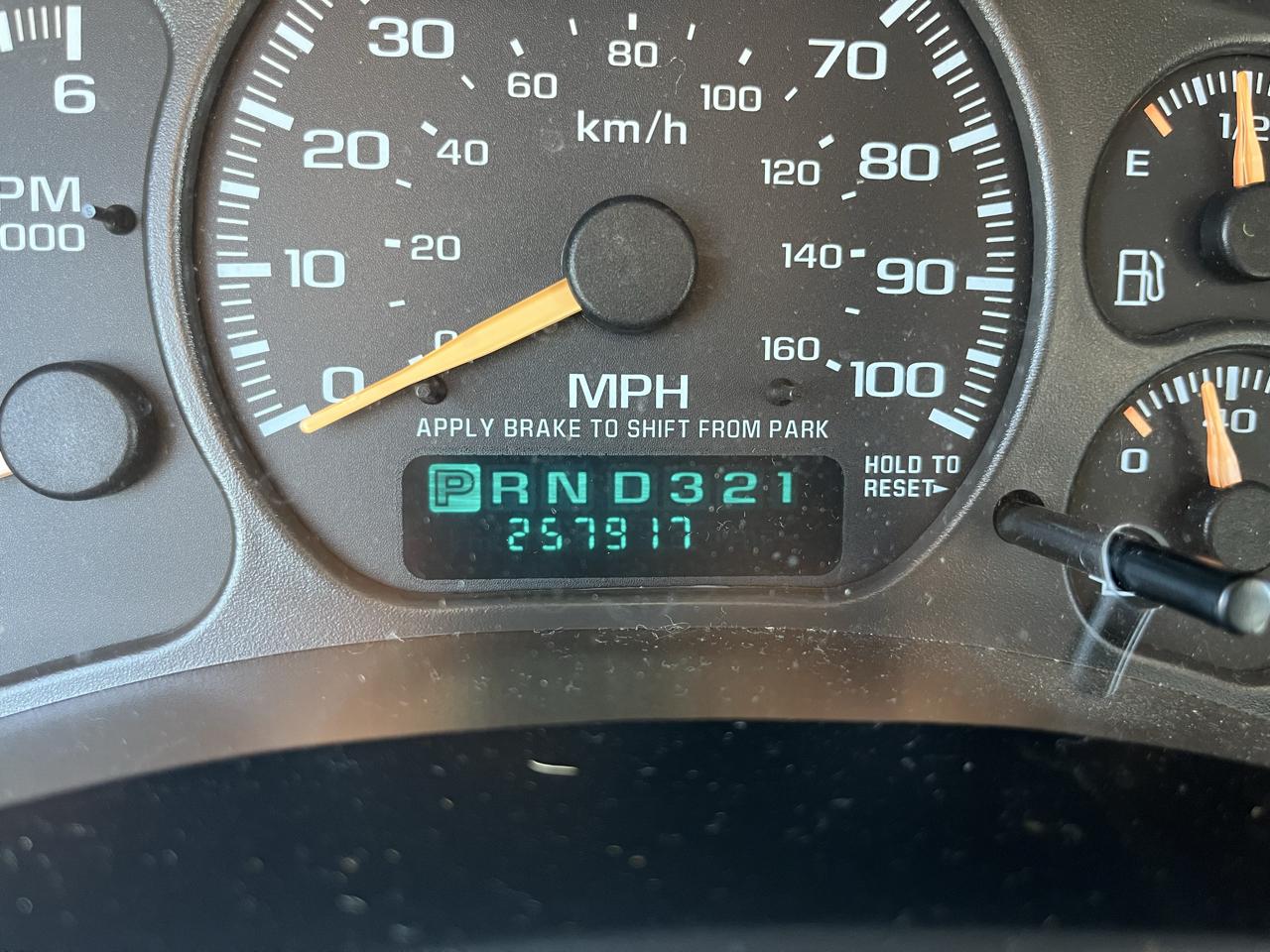 Chevrolet Tahoe 2WD 2001