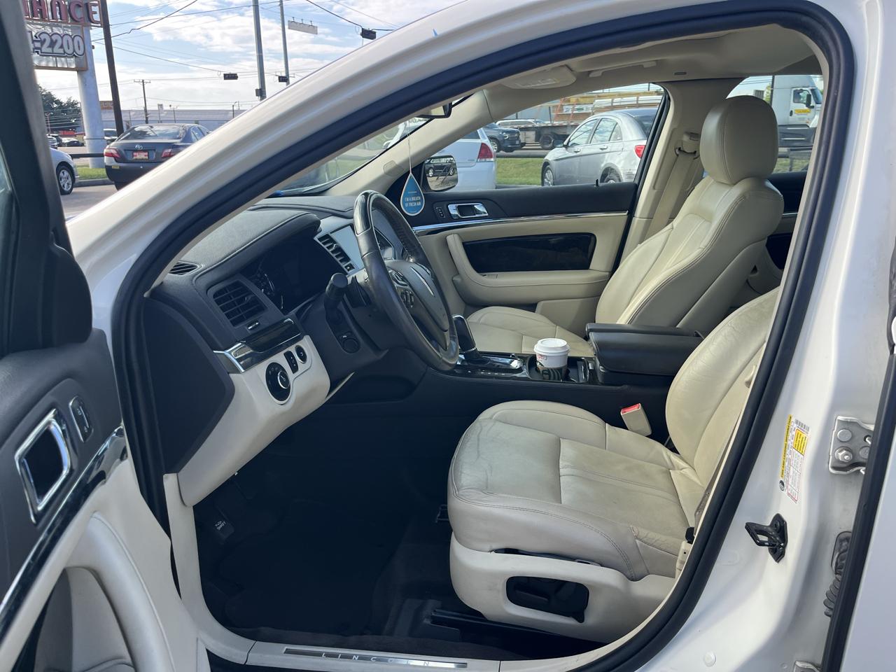 Lincoln MKS AWD 2013