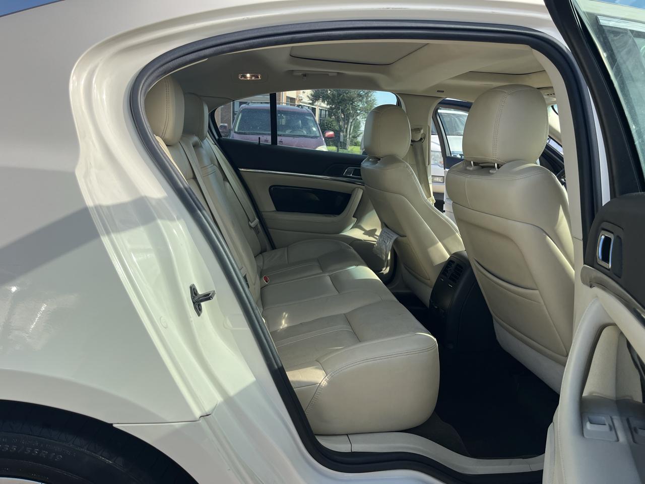 Lincoln MKS AWD 2013