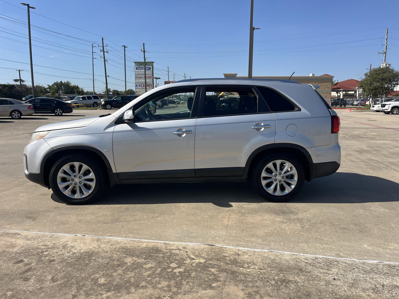 Kia Sorento EX V6 2WD 2014