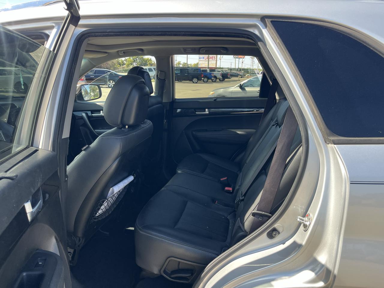 Kia Sorento EX V6 2WD 2014