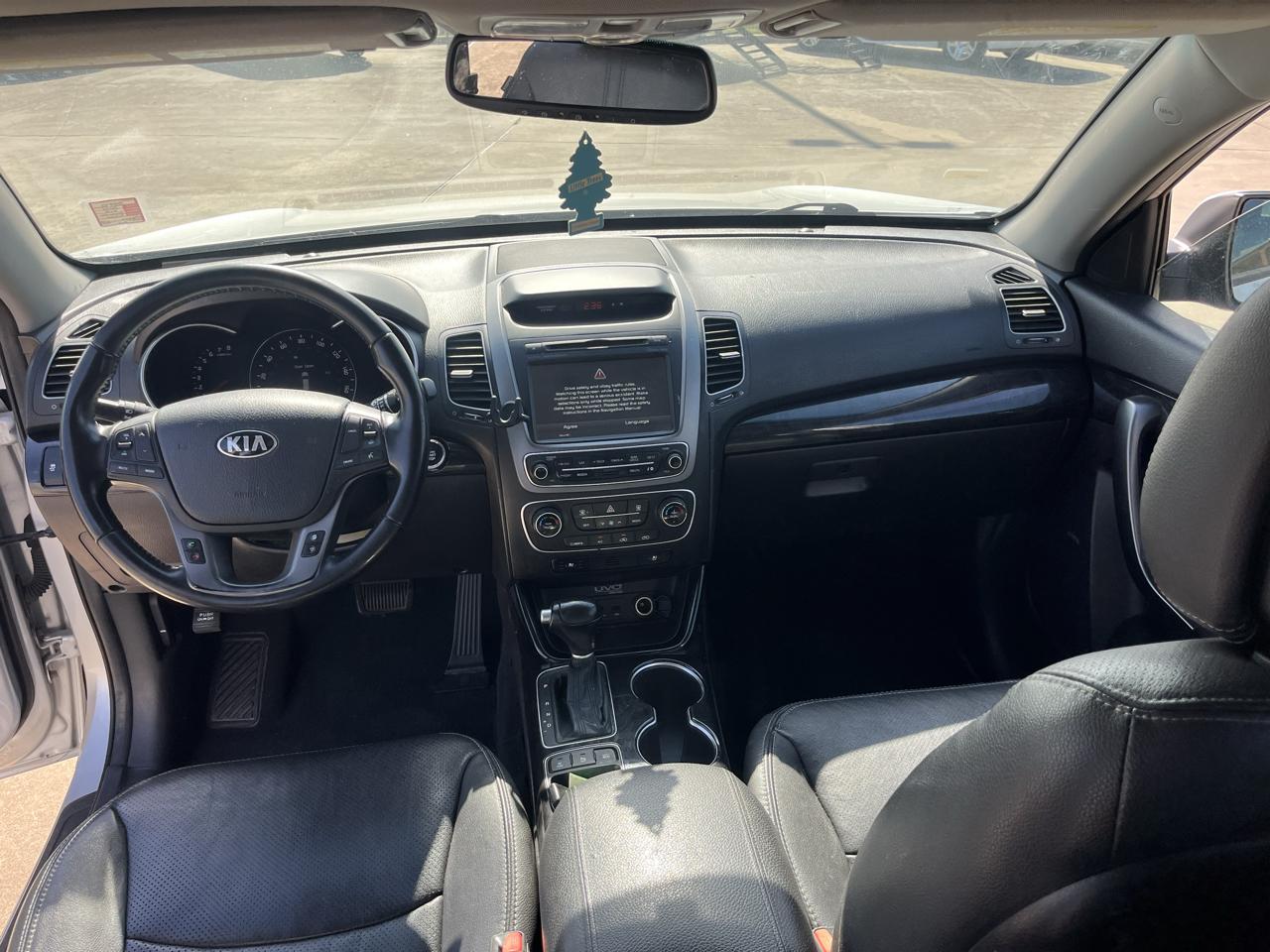 Kia Sorento EX V6 2WD 2014