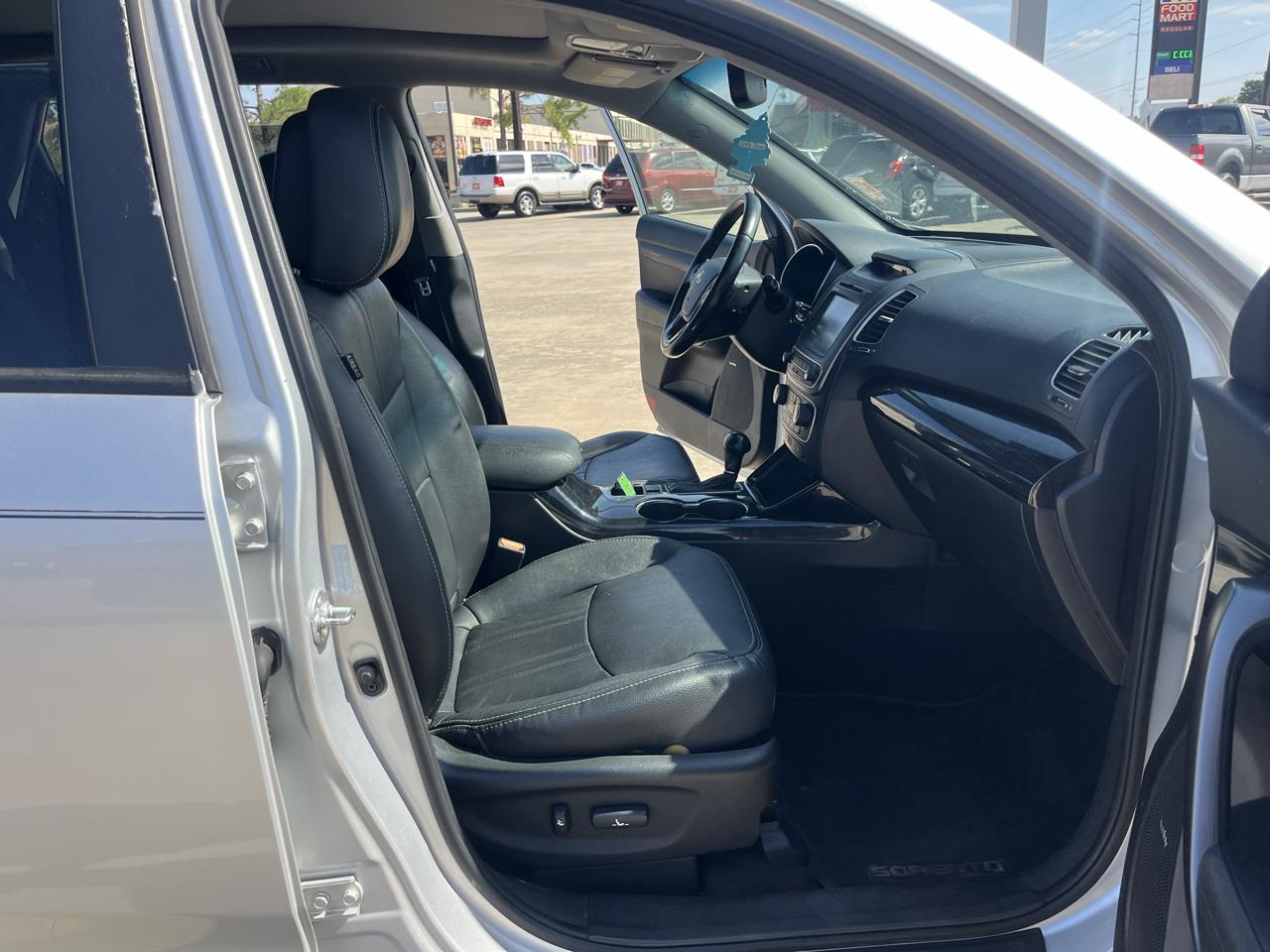 Kia Sorento EX V6 2WD 2014