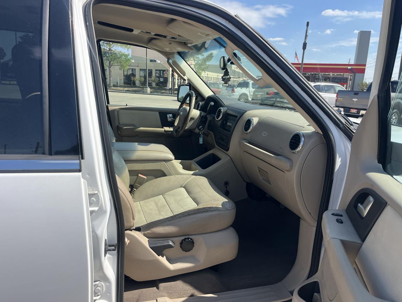 Ford Expedition Eddie Bauer 5.4L 2WD 2003
