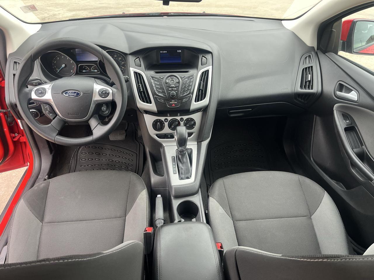 Ford Focus SE Hatch 2014