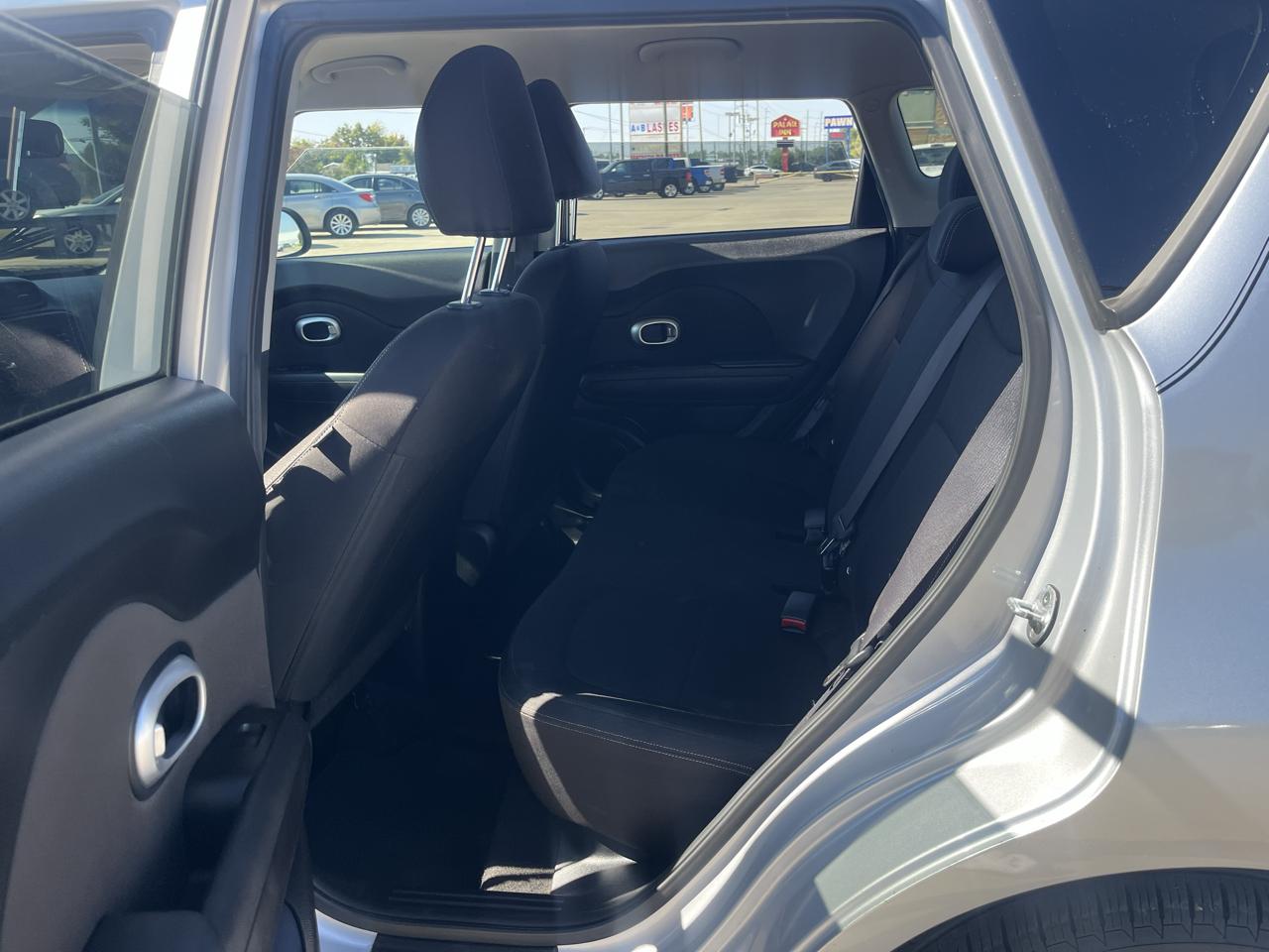 Kia Soul Base 6A 2016