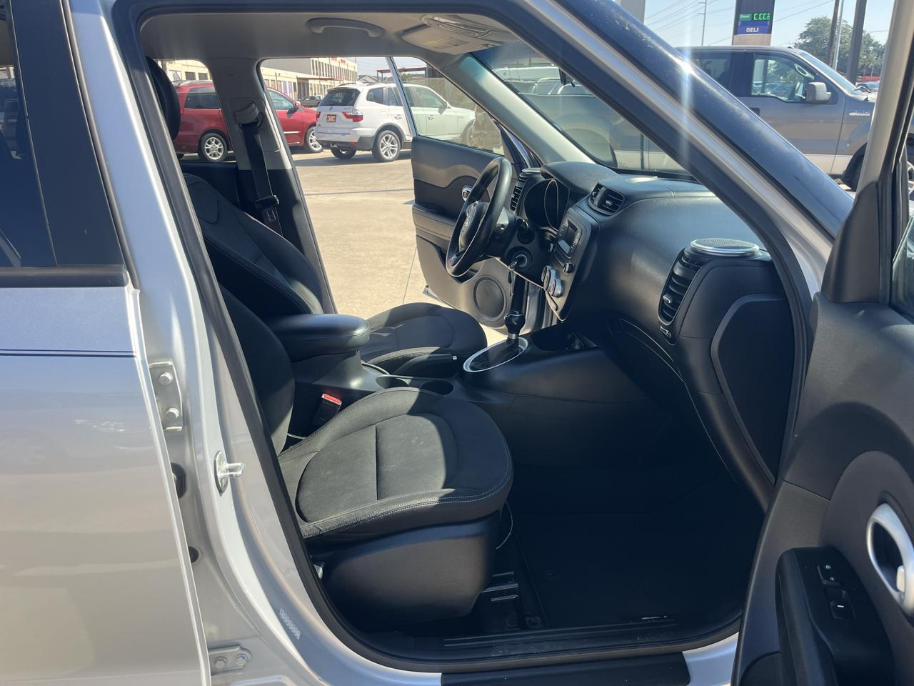 Kia Soul Base 6A 2016