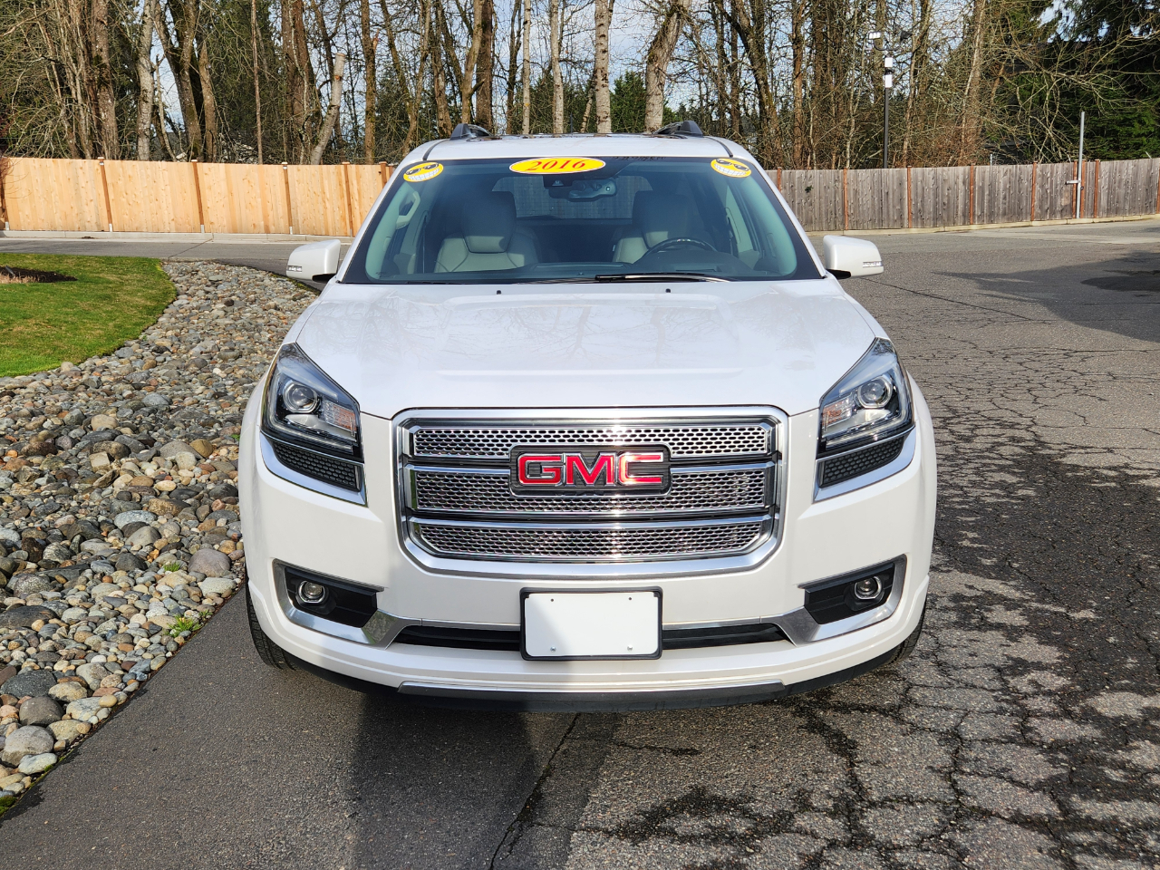 GMC Acadia AWD 4dr Denali 2016