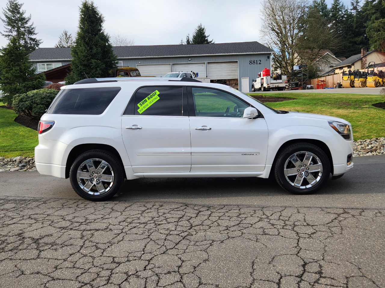 GMC Acadia AWD 4dr Denali 2016