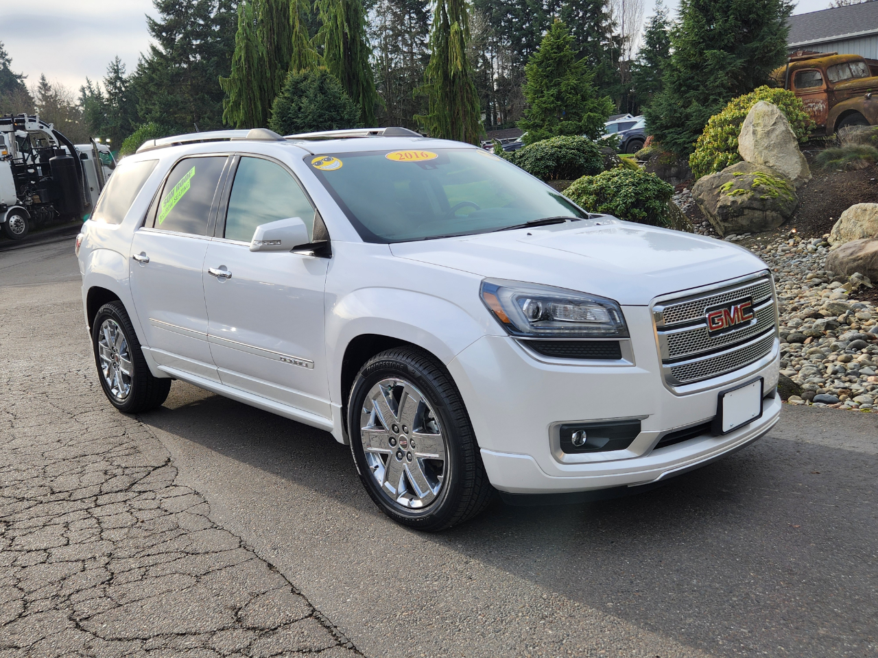 GMC Acadia AWD 4dr Denali 2016