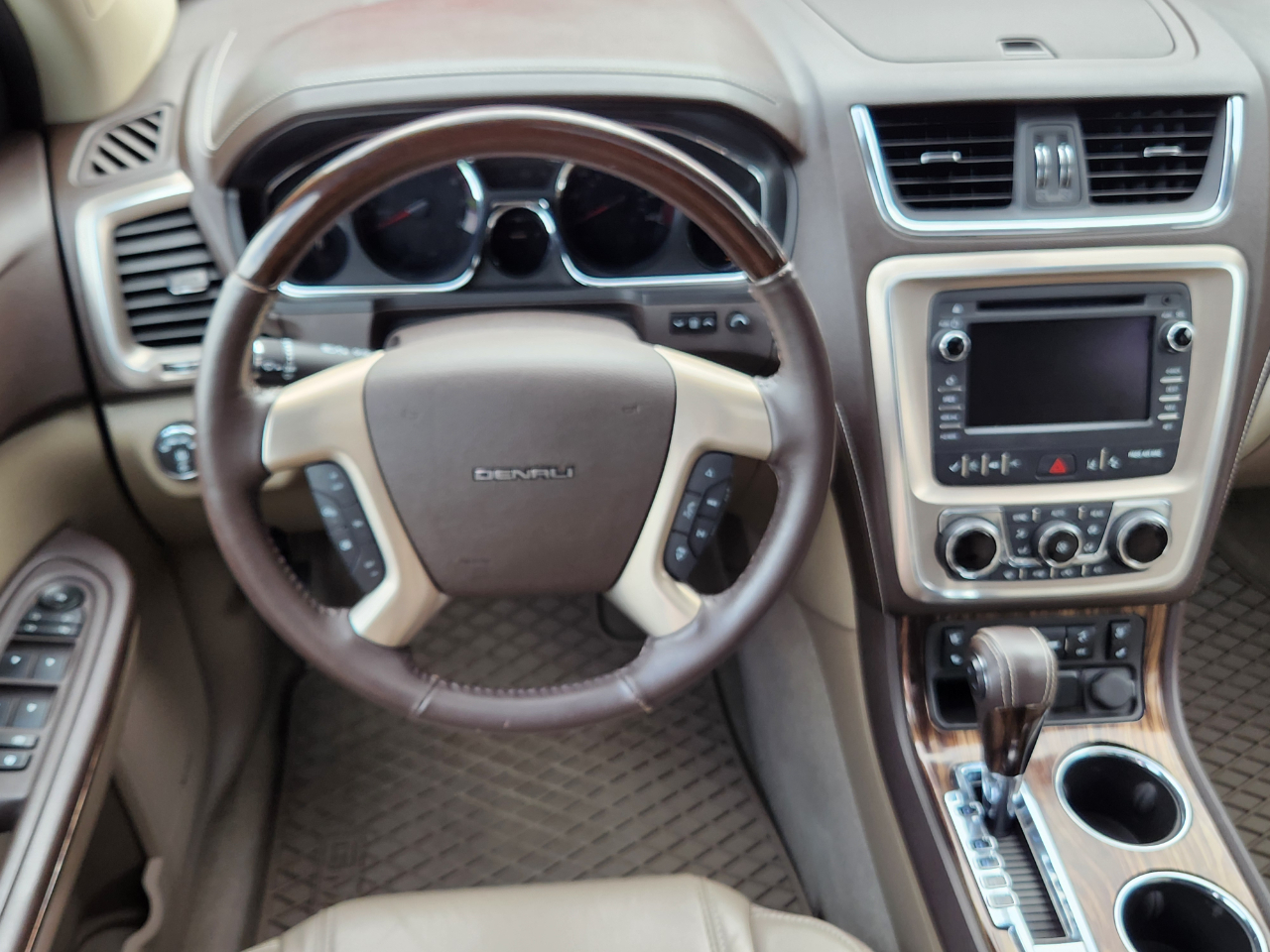 GMC Acadia AWD 4dr Denali 2016