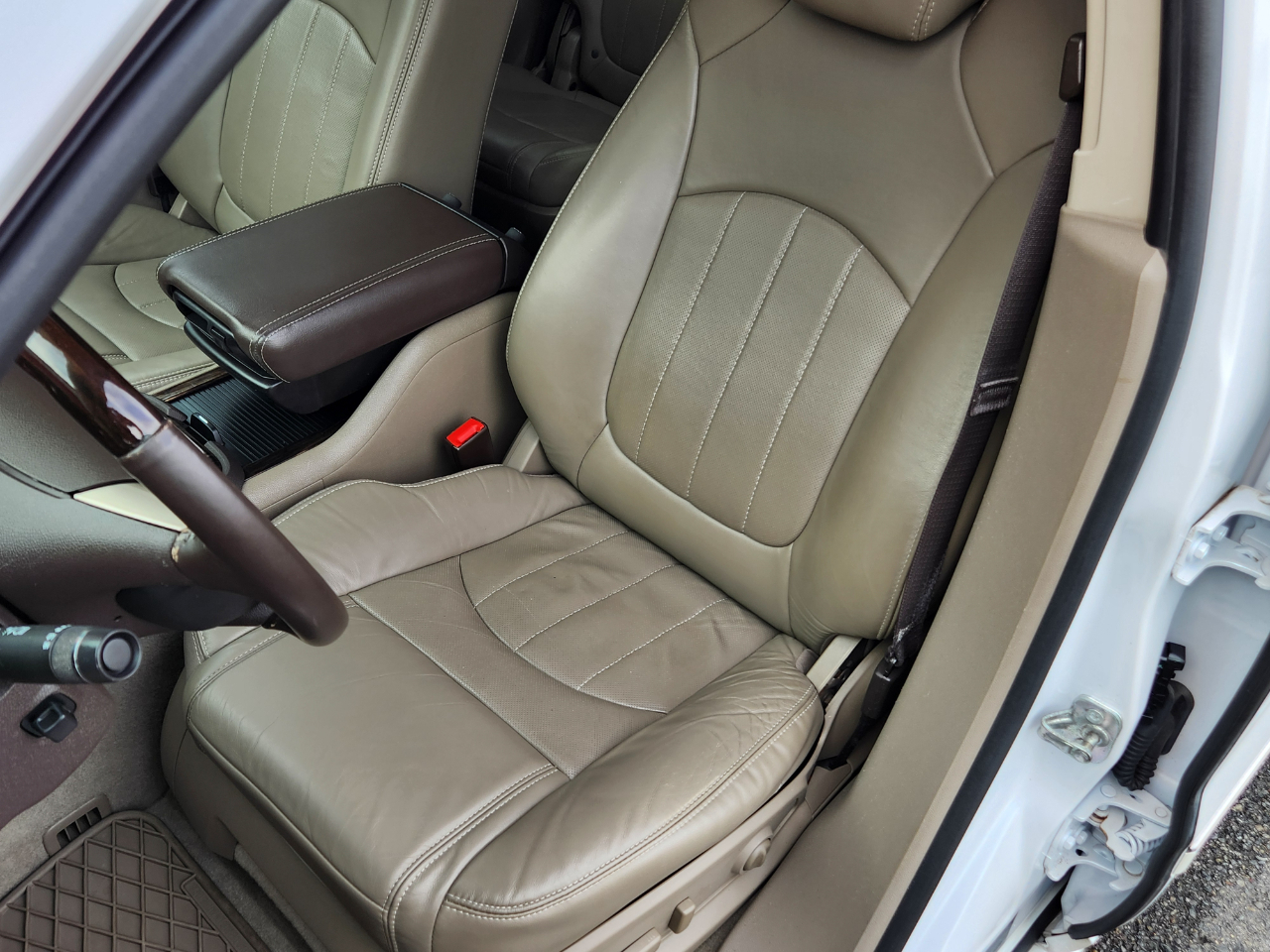 GMC Acadia AWD 4dr Denali 2016