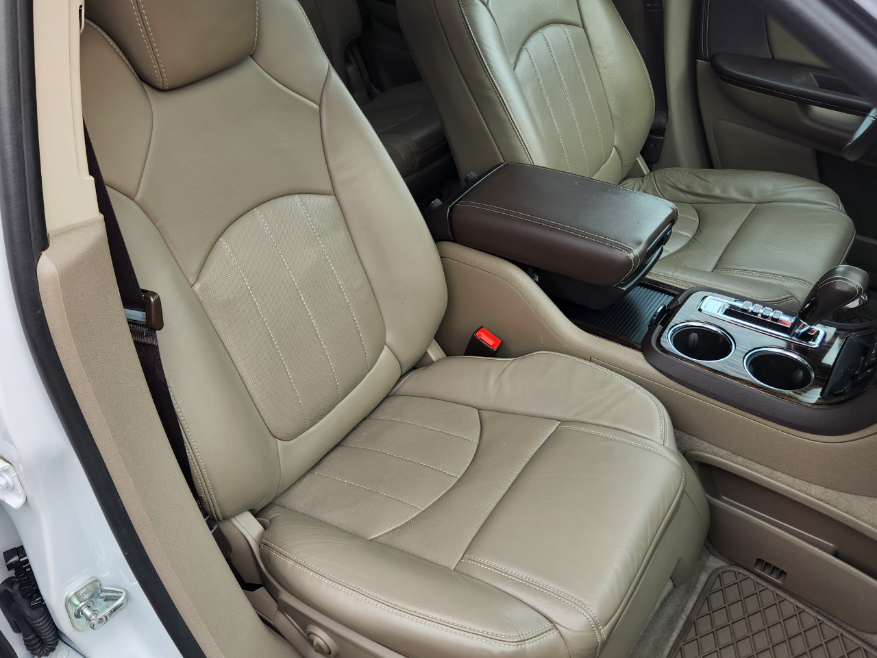 GMC Acadia AWD 4dr Denali 2016