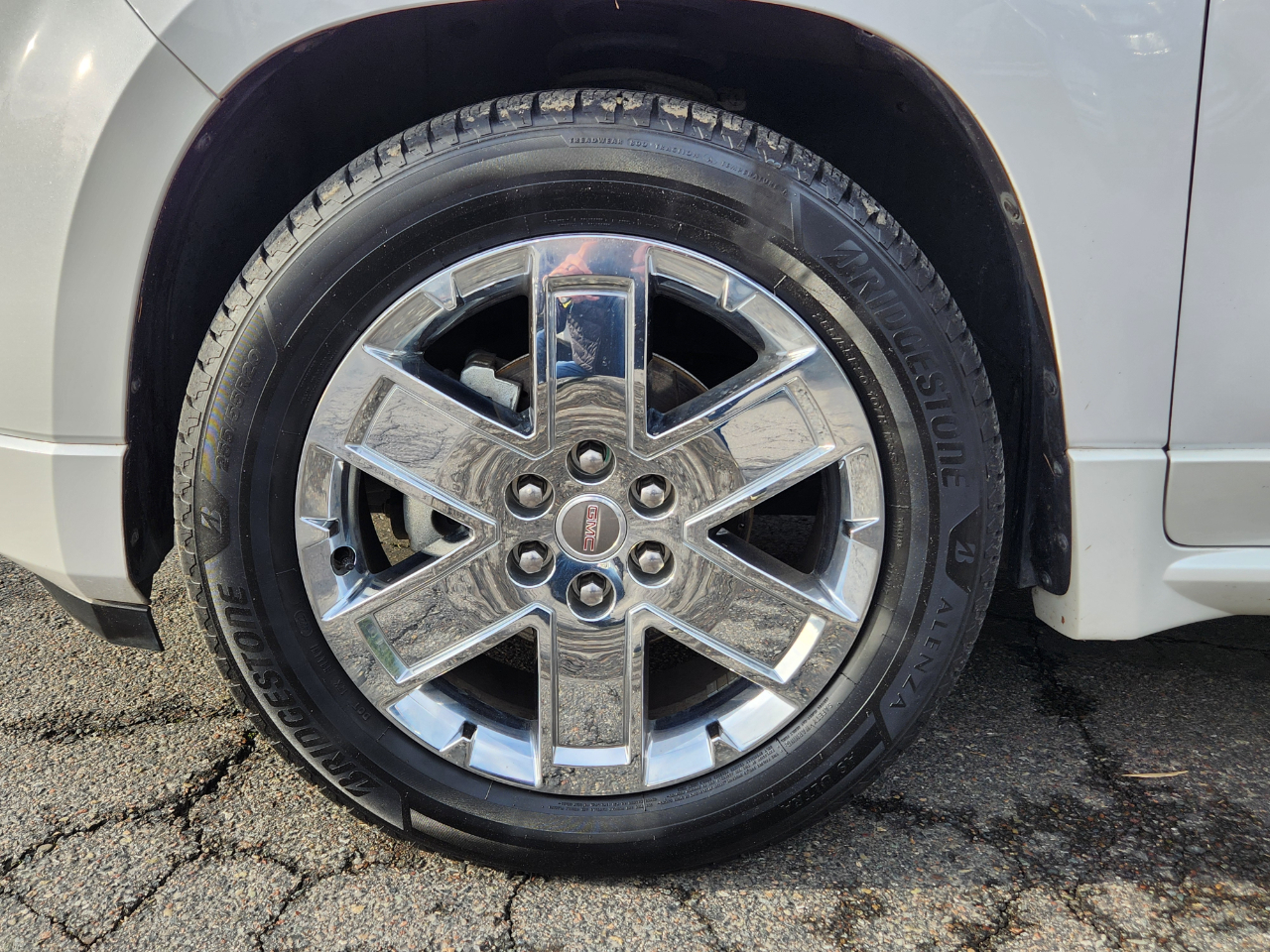 GMC Acadia AWD 4dr Denali 2016