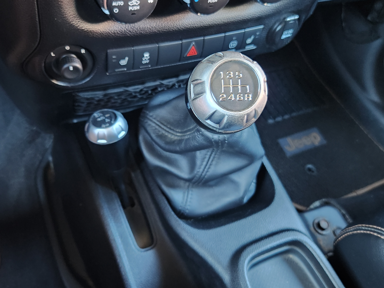 Jeep Wrangler Unlimited 4WD 4dr 70th Anniversary *Ltd Avail* 2011