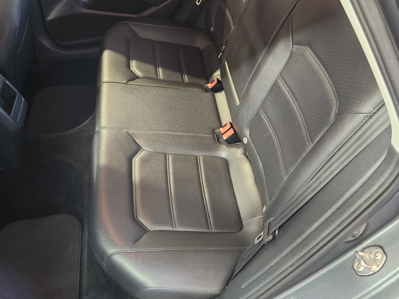 Volkswagen Passat 2.0T R-Line Auto 2018