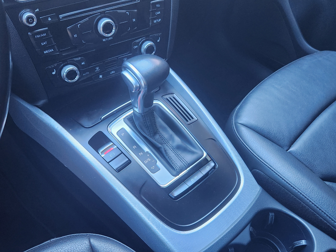 Audi Q5 quattro 4dr 2.0L Premium 2013