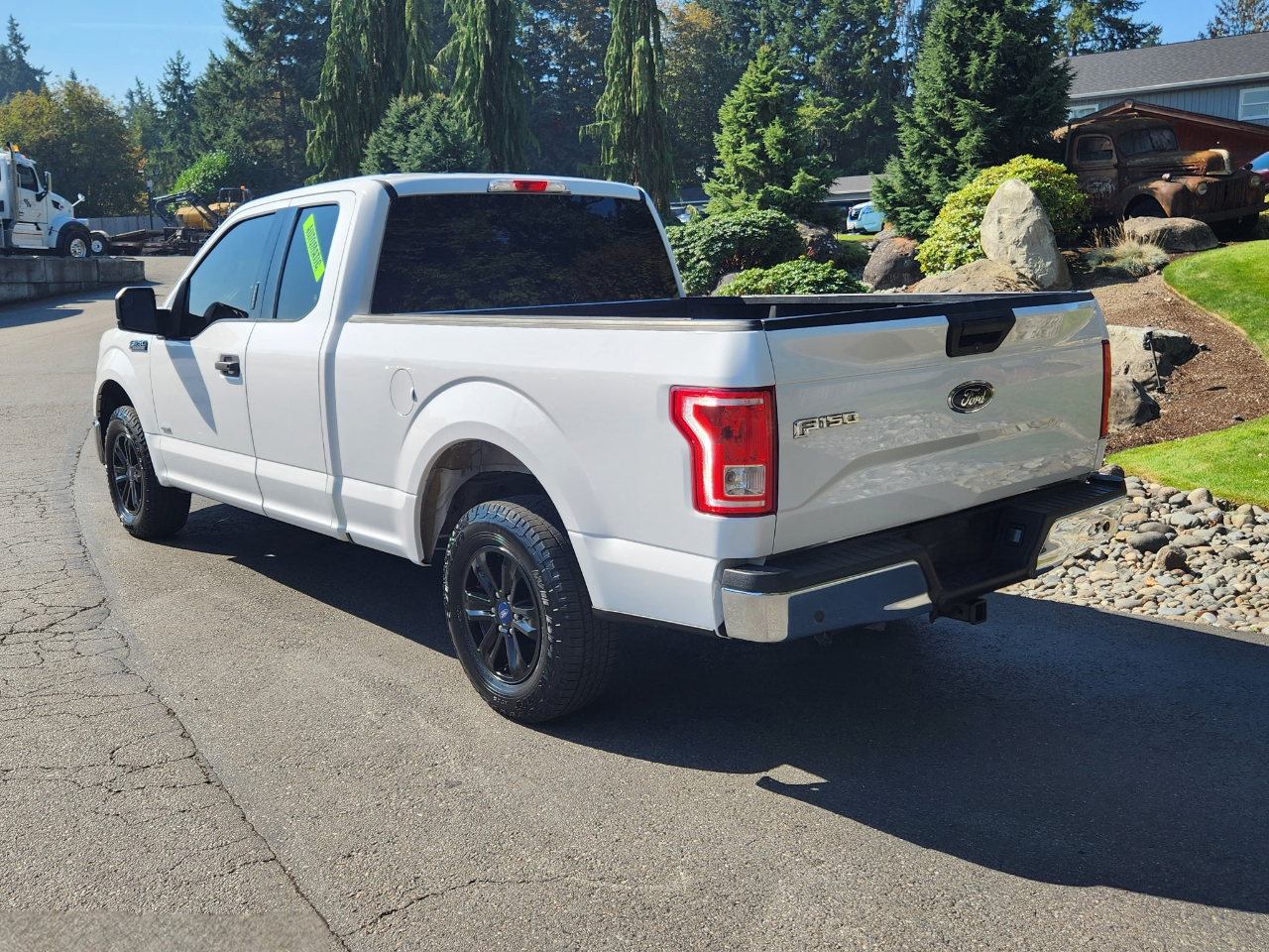 Ford F-150 2WD SuperCab 145" XLT 2015