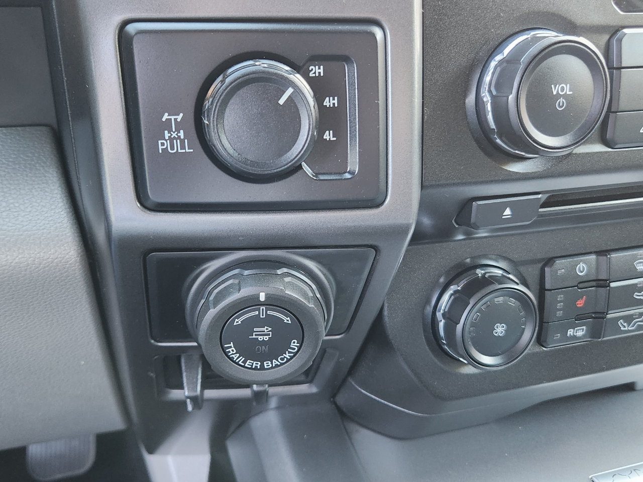 Ford F-150 XLT 4WD SuperCab 6.5' Box 2018