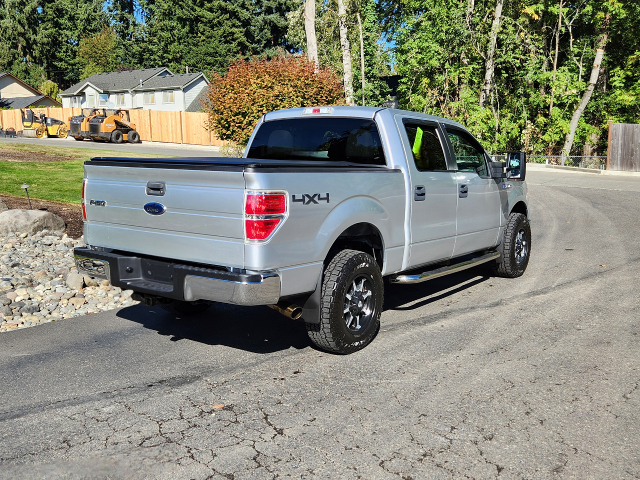 Ford F-150 4WD SuperCrew 145" XLT 2010