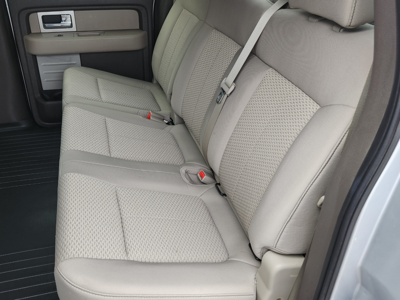 Ford F-150 4WD SuperCrew 145" XLT 2010