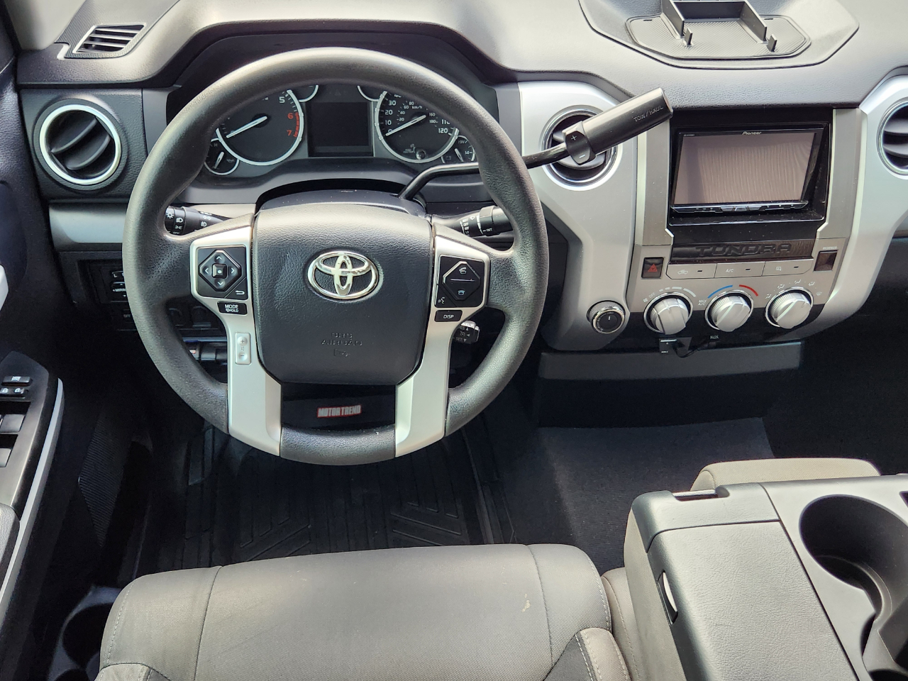 Toyota Tundra 4WD Truck Double Cab 5.7L V8 6-Spd AT SR5 (Natl) 2014
