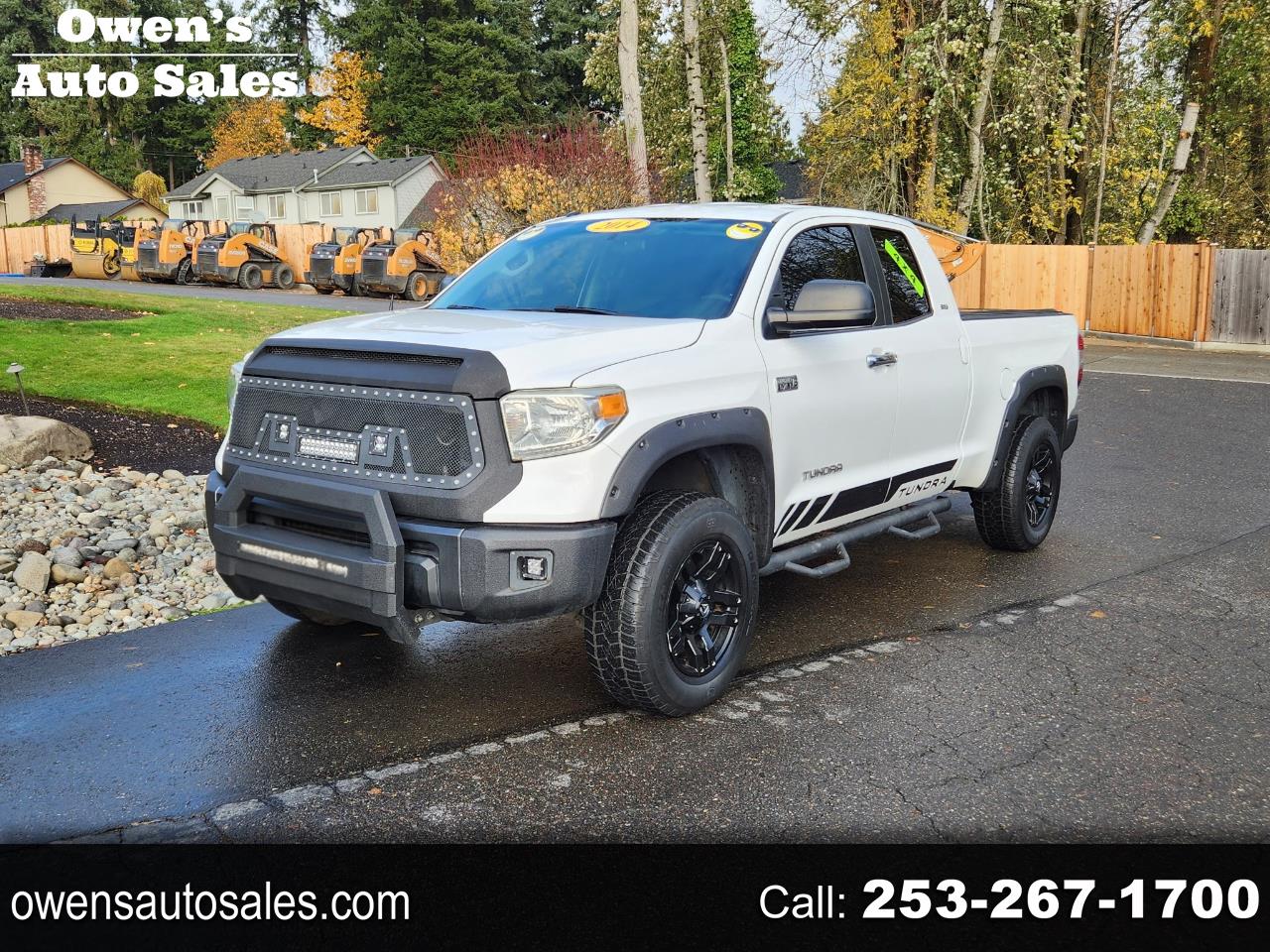 2014 Toyota Tundra 4WD Truck Double Cab 5.7L V8 6-Spd AT SR5 (Natl)