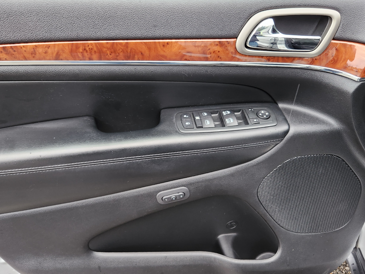 Jeep Grand Cherokee 4WD 4dr Limited 2012