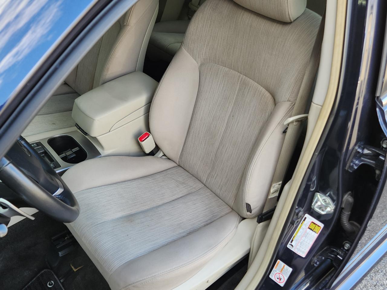 Subaru Legacy 4dr Sdn H4 Auto 2.5i Premium 2013