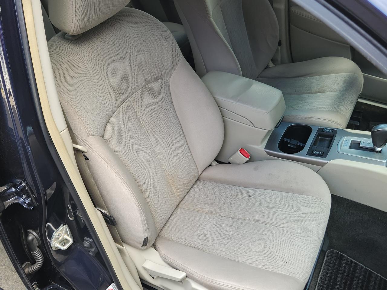 Subaru Legacy 4dr Sdn H4 Auto 2.5i Premium 2013