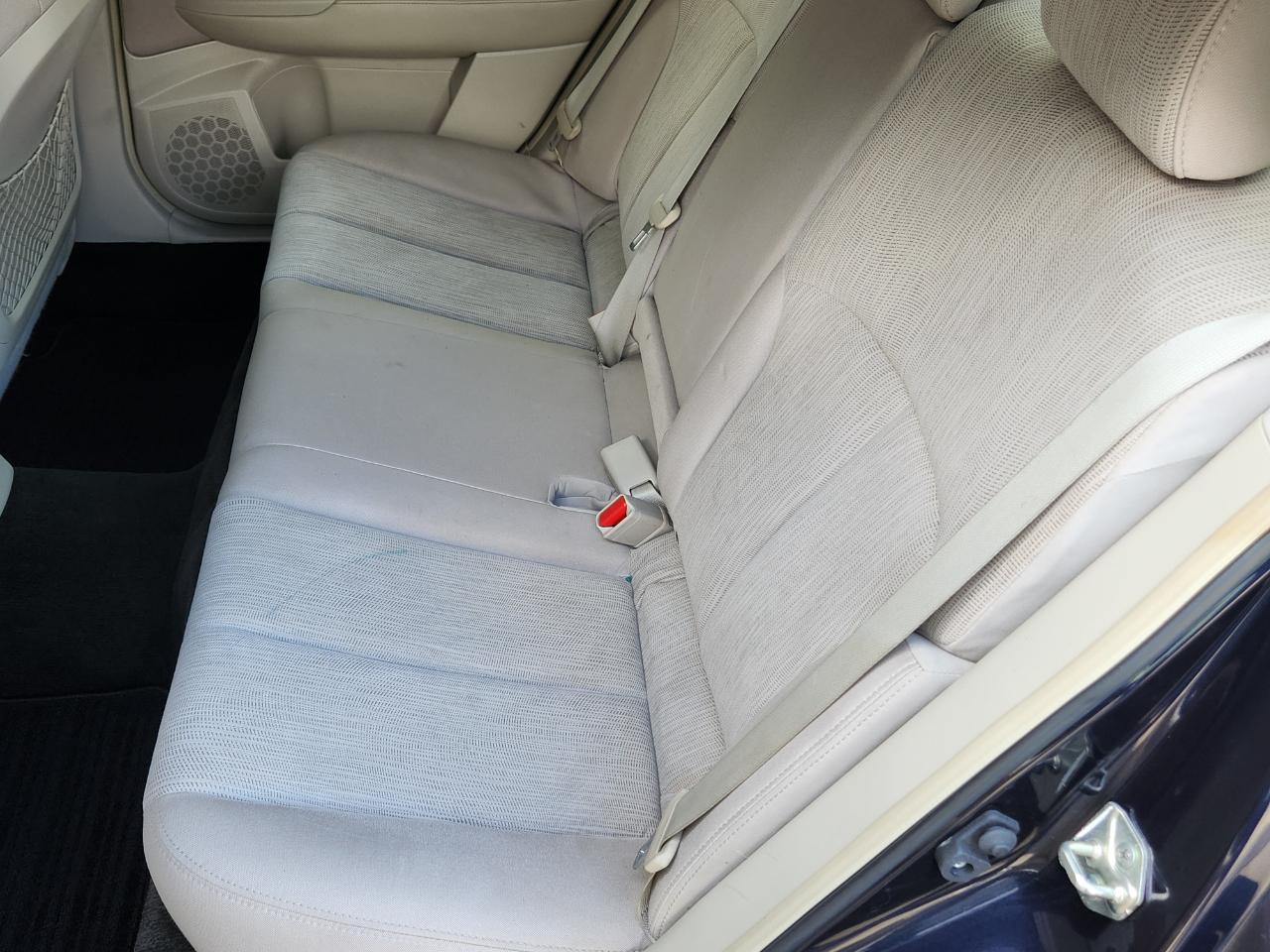 Subaru Legacy 4dr Sdn H4 Auto 2.5i Premium 2013