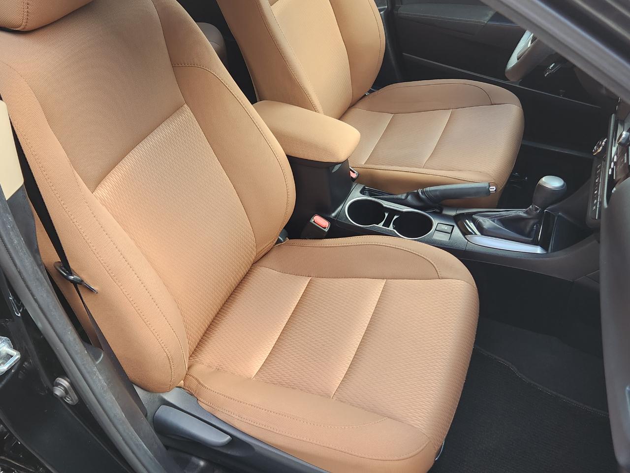 Toyota Corolla 4dr Sdn CVT LE Plus (Natl) 2014