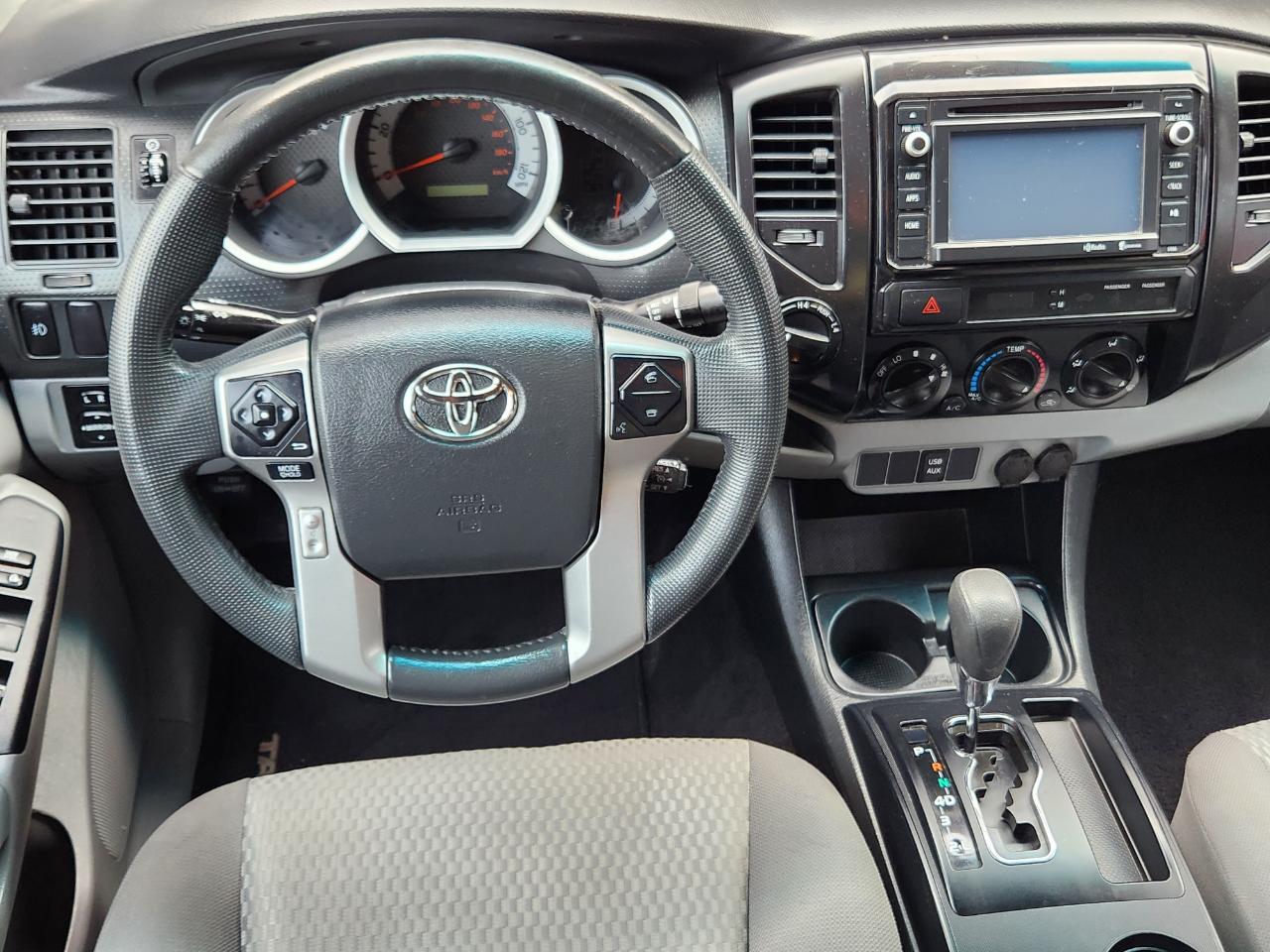 Toyota Tacoma 4WD Double Cab LB V6 AT (Natl) 2014