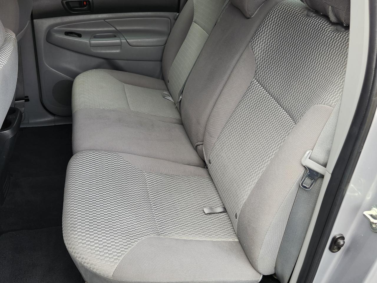 Toyota Tacoma 4WD Double Cab LB V6 AT (Natl) 2014