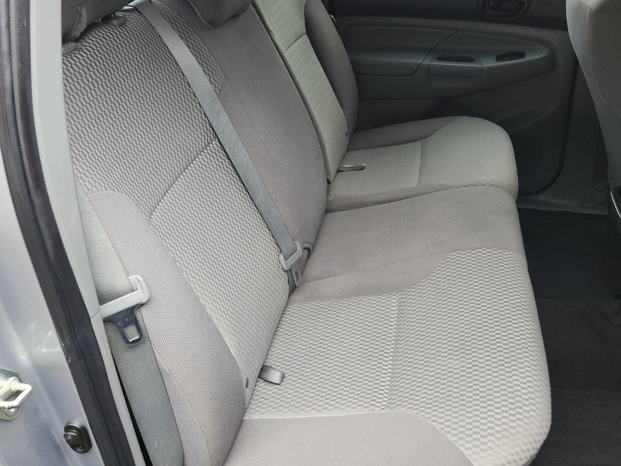 Toyota Tacoma 4WD Double Cab LB V6 AT (Natl) 2014