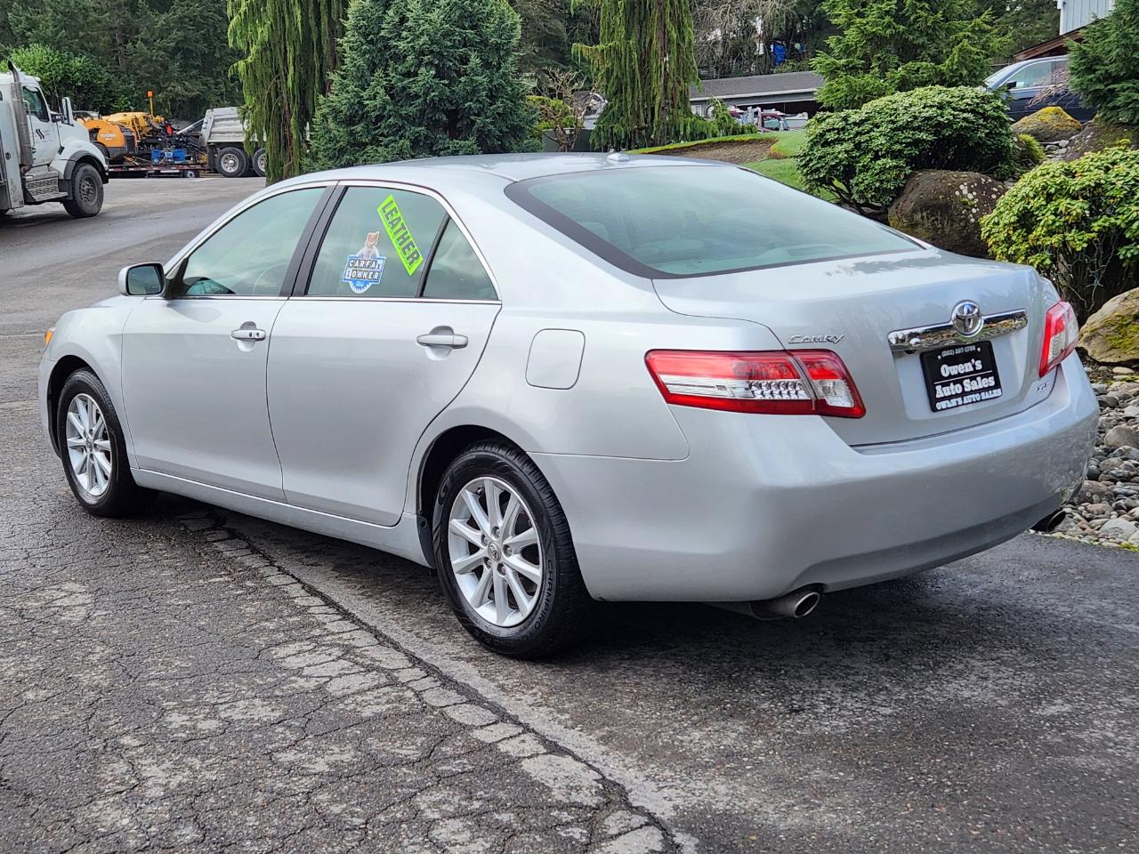 Toyota Camry 4dr Sdn V6 Auto XLE (Natl) 2011