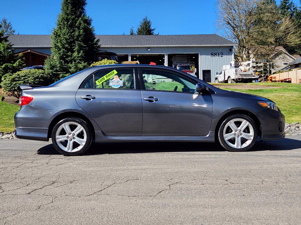 Toyota Corolla 4dr Sdn Auto S (Natl) 2013