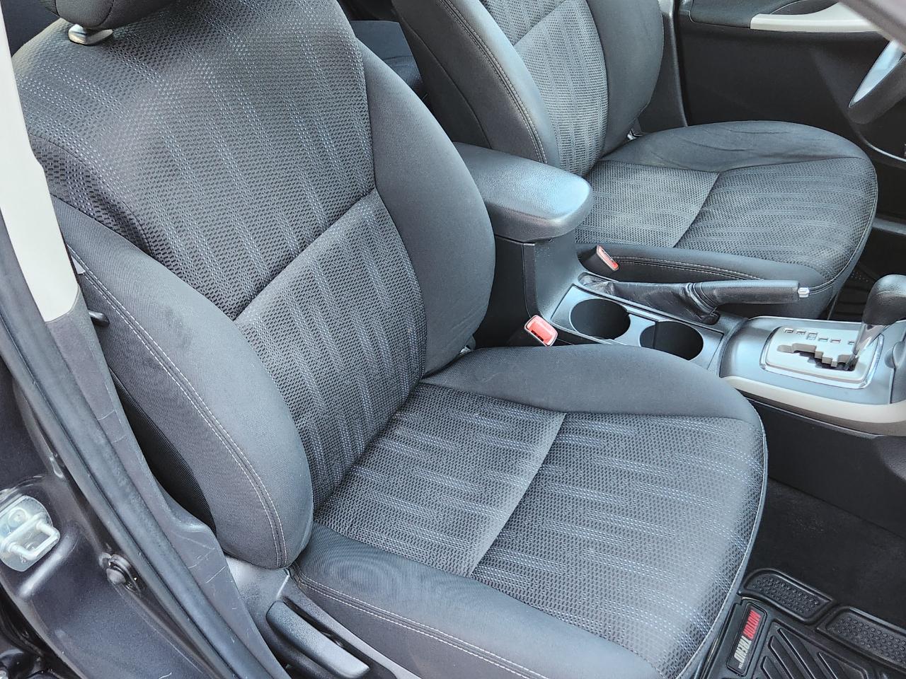 Toyota Corolla 4dr Sdn Auto S (Natl) 2013