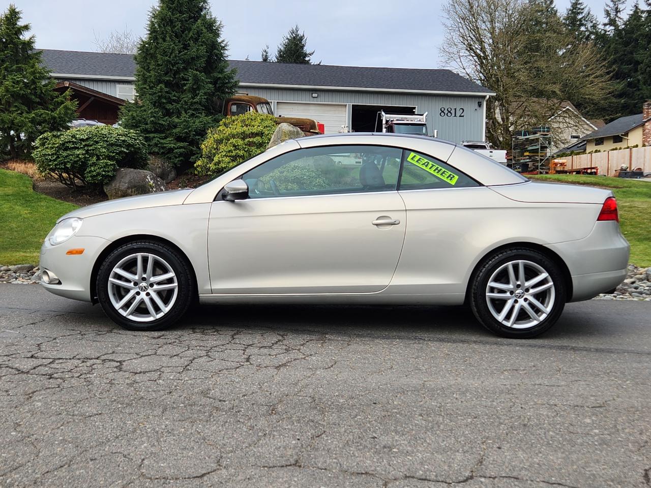 Volkswagen Eos 2dr Conv DSG Lux 2009