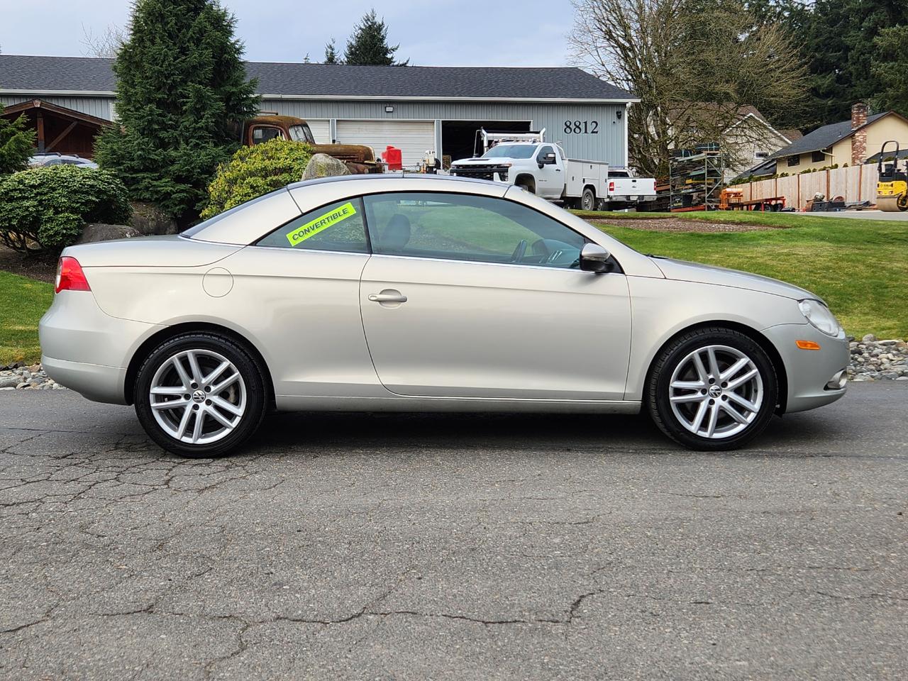 Volkswagen Eos 2dr Conv DSG Lux 2009