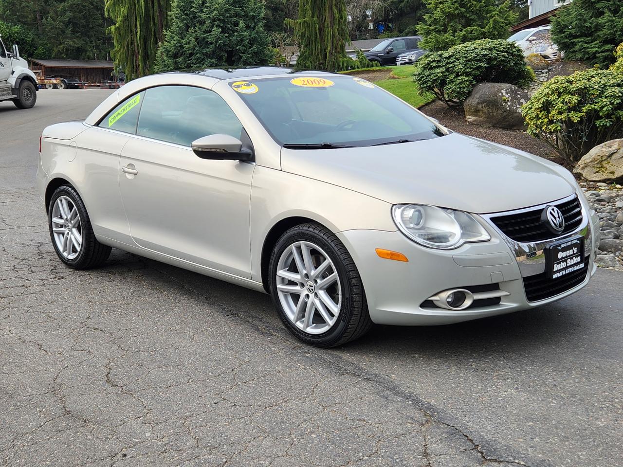 Volkswagen Eos 2dr Conv DSG Lux 2009