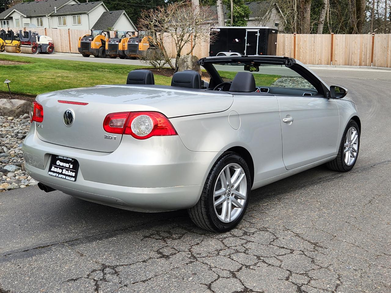 Volkswagen Eos 2dr Conv DSG Lux 2009