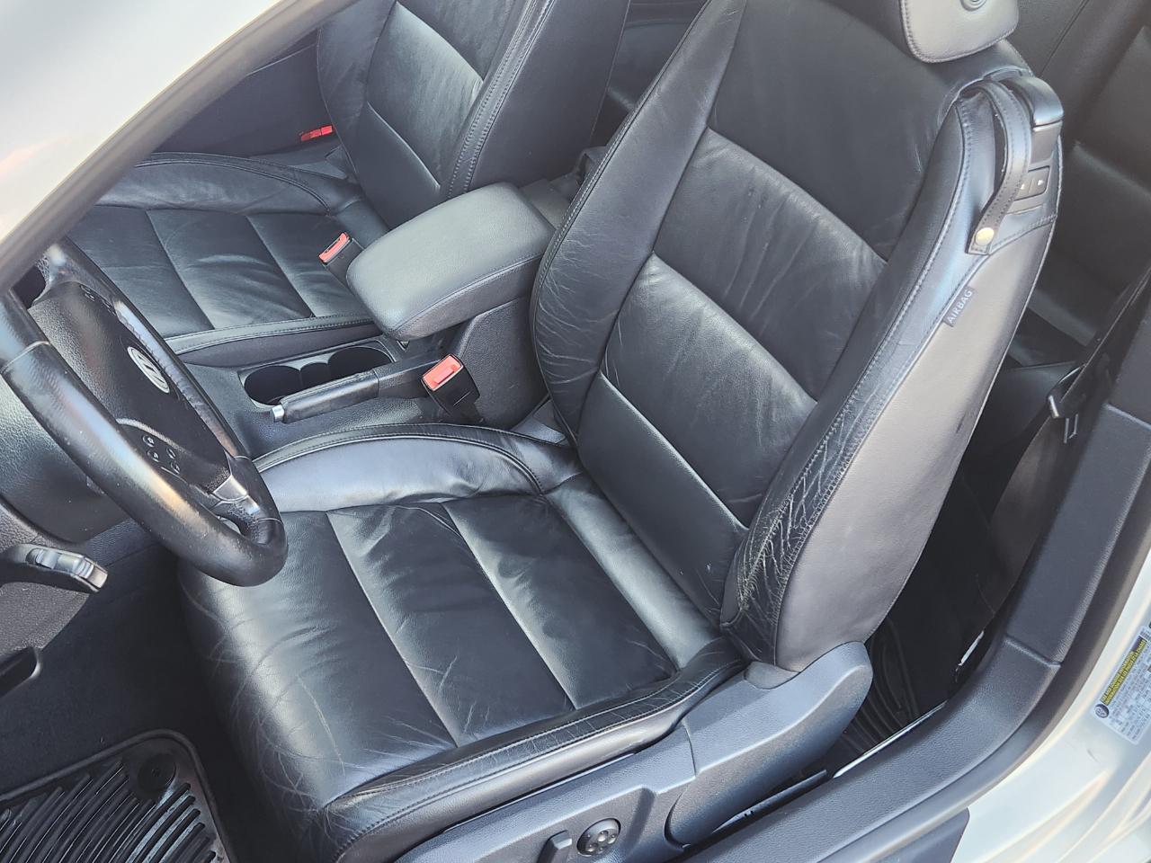 Volkswagen Eos 2dr Conv DSG Lux 2009