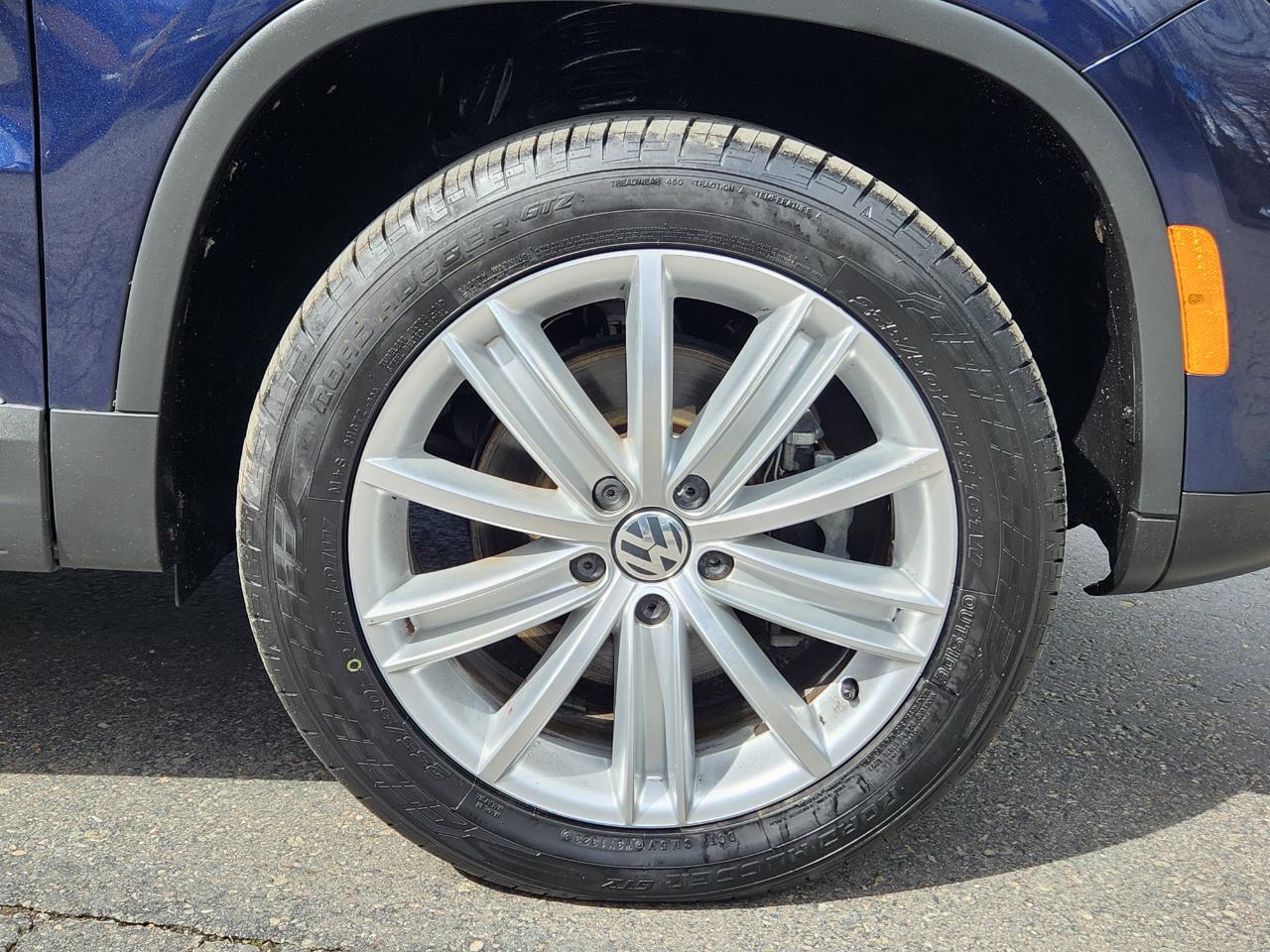 Volkswagen Tiguan 4MOTION 4dr Auto SEL 2015