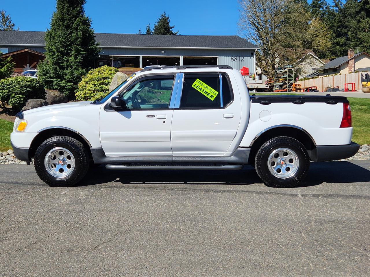 Ford Explorer Sport Trac 4dr 126" WB 4WD XLT Premium 2003