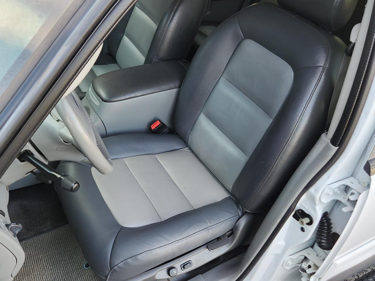 Ford Explorer Sport Trac 4dr 126" WB 4WD XLT Premium 2003