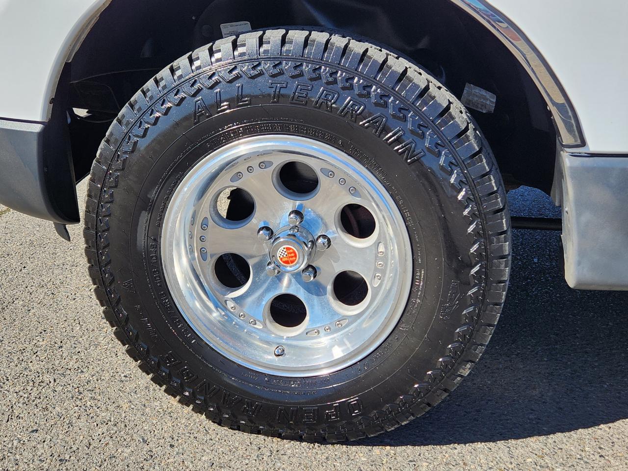 Ford Explorer Sport Trac 4dr 126" WB 4WD XLT Premium 2003