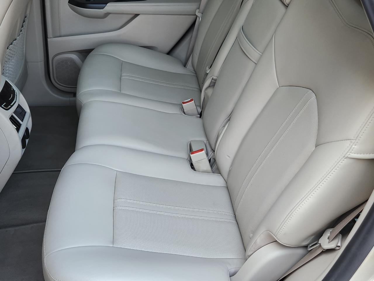 Cadillac SRX AWD 4dr Premium Collection 2013