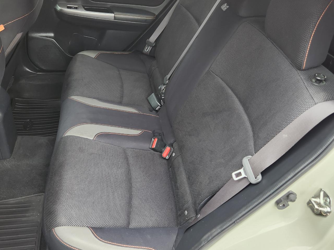 Subaru Crosstrek 5dr CVT 2.0i Premium 2016