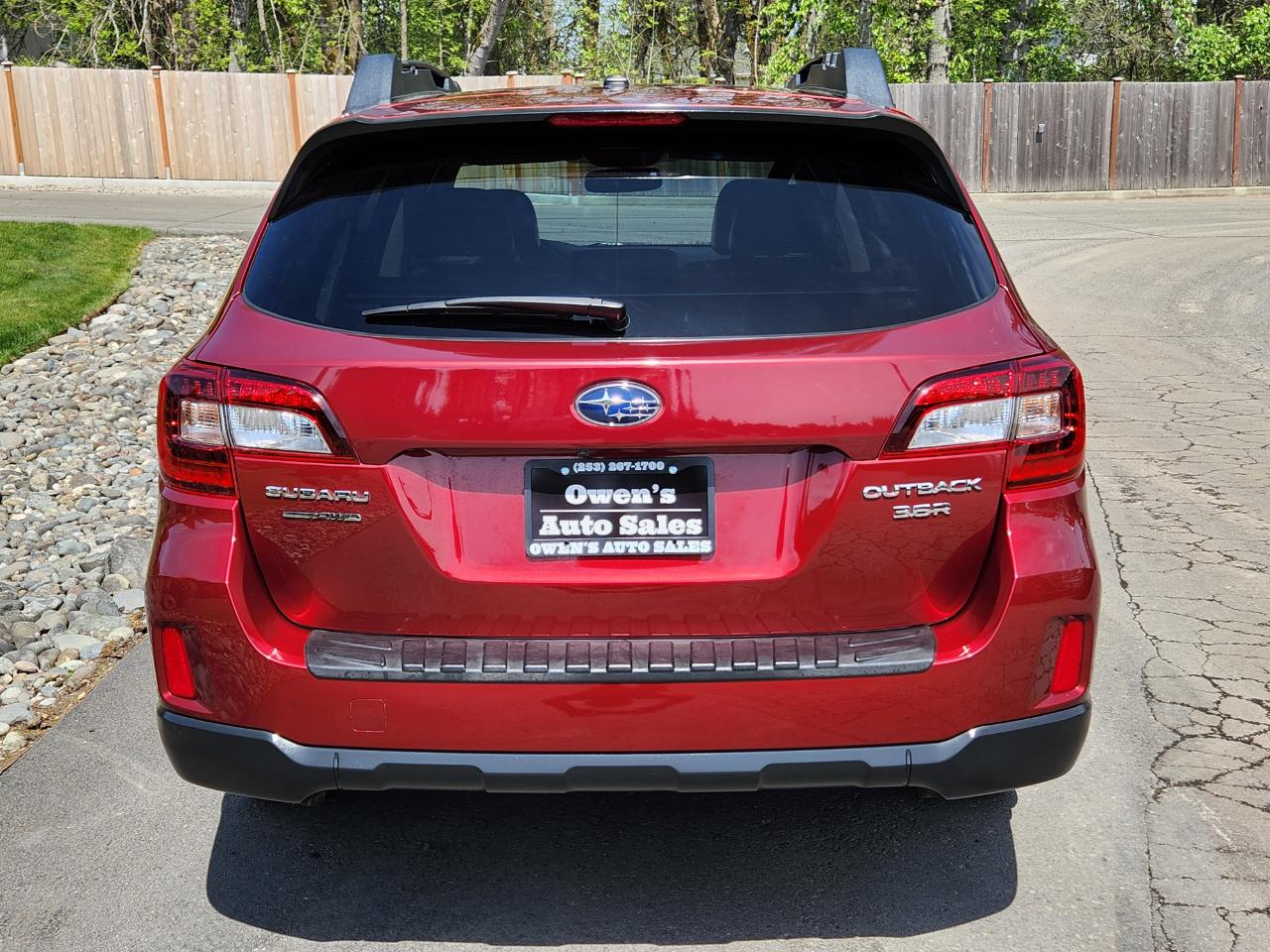 Subaru Outback 4dr Wgn 3.6R Limited 2015